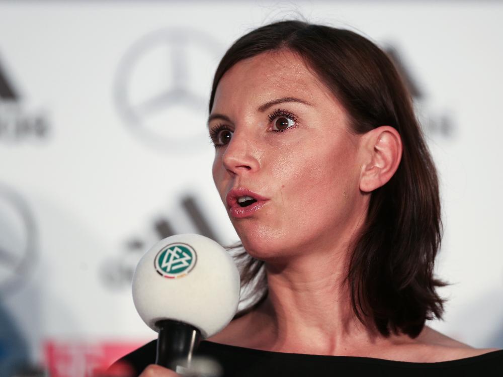 Teresa Enke wirkt aktiv bei der Robert-Enke-Stiftung mit Teresa Enke wirkt aktiv bei der Robert-Enke-Stiftung mit