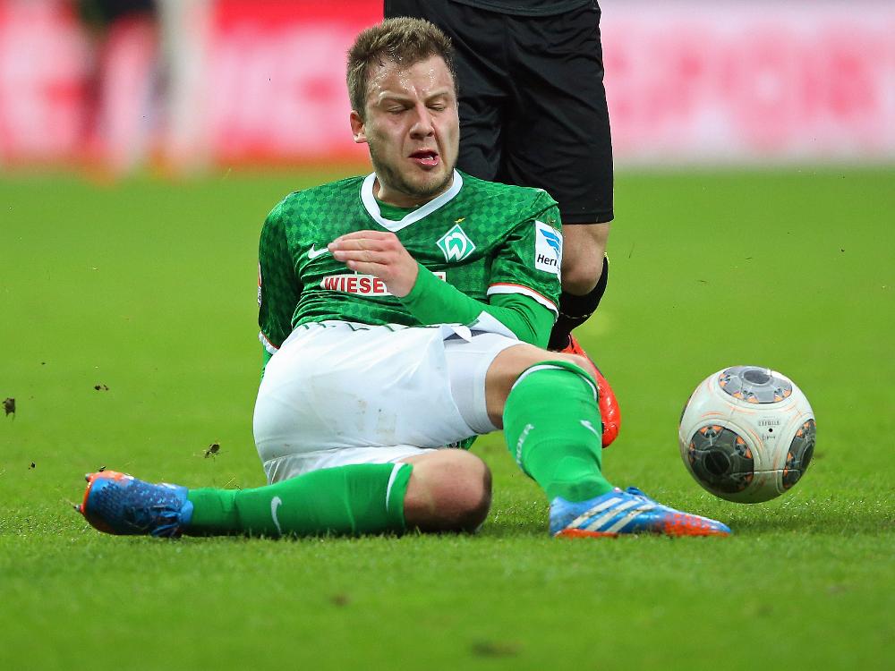 Philipp Bargfrede ließ sich am Knie operieren Philipp Bargfrede ließ sich am Knie operieren