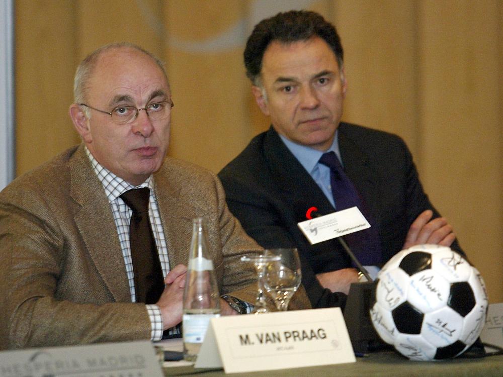Michael van Praag (l.) will FIFA-Präsident werden