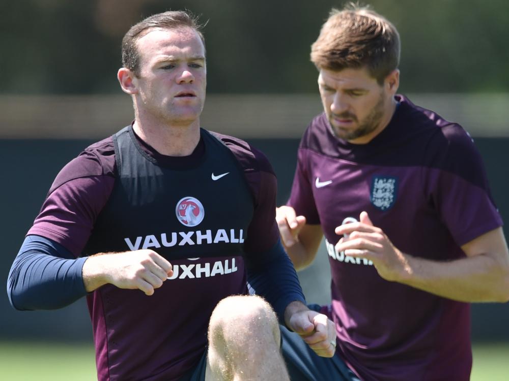 Wayne Rooney (l.) und Steven Gerrard