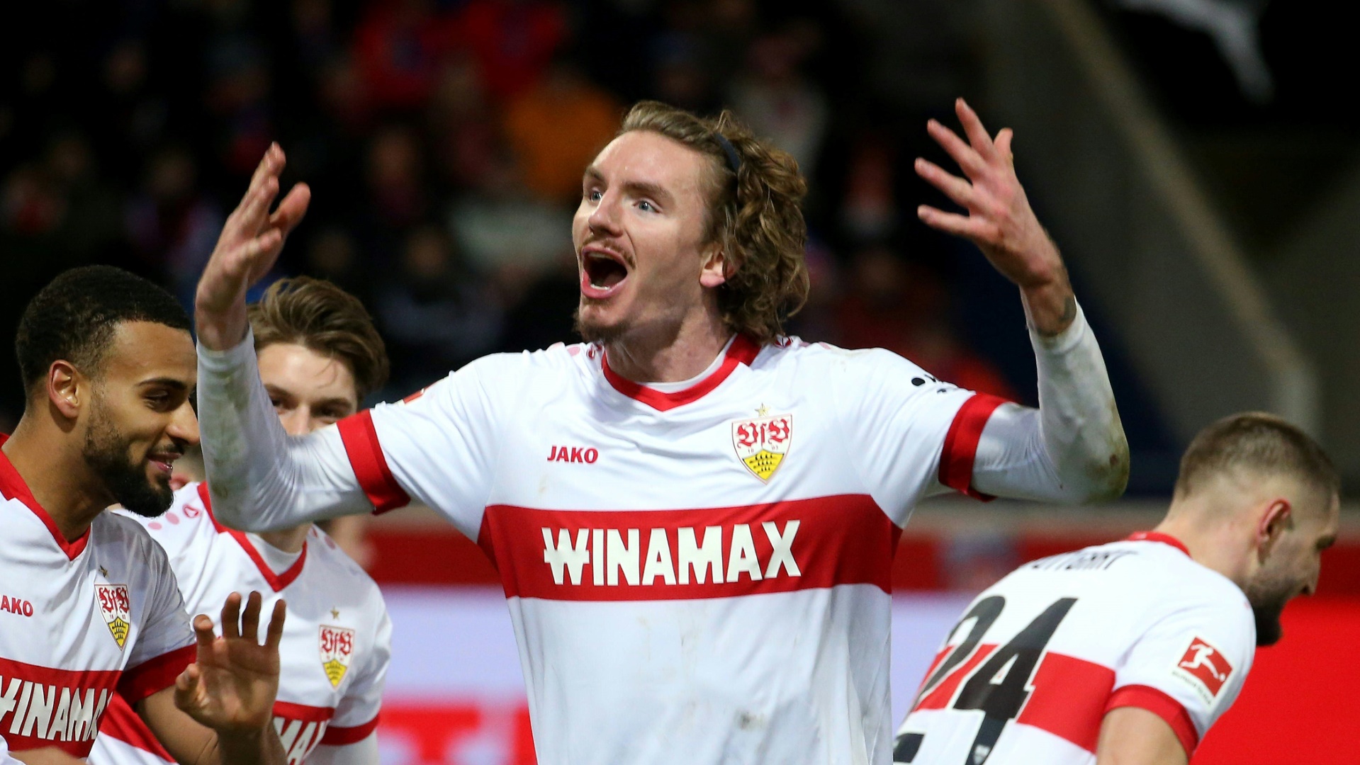 VfB-Matchwinner Nick Woltemade bejubelt sein Tor zum 3:1 gegen Heidenheim VfB-Matchwinner Nick Woltemade bejubelt sein Tor zum 3:1 gegen Heidenheim