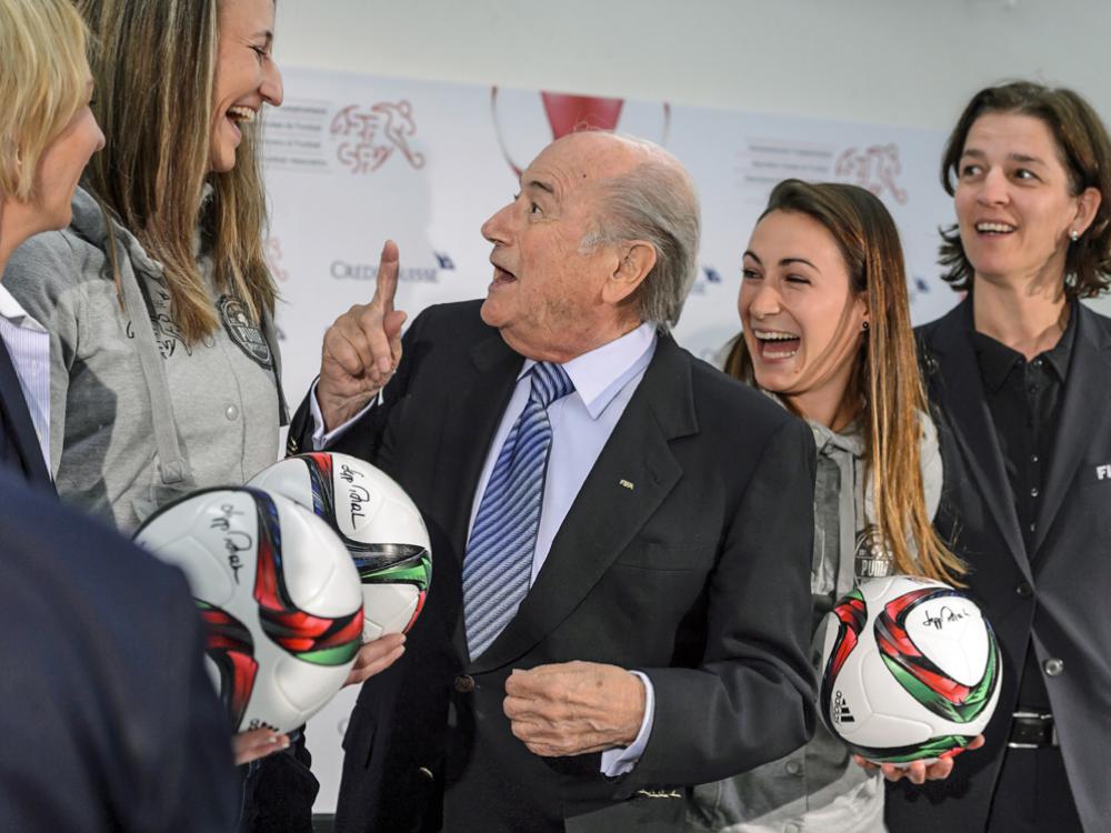 Joseph S. Blatter will mehr Frauen in Führungspositionen