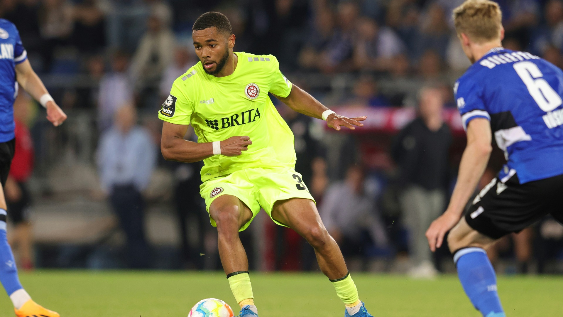 Brooklyn Ezeh wechselt zu Hannover 96 Brooklyn Ezeh wechselt zu Hannover 96