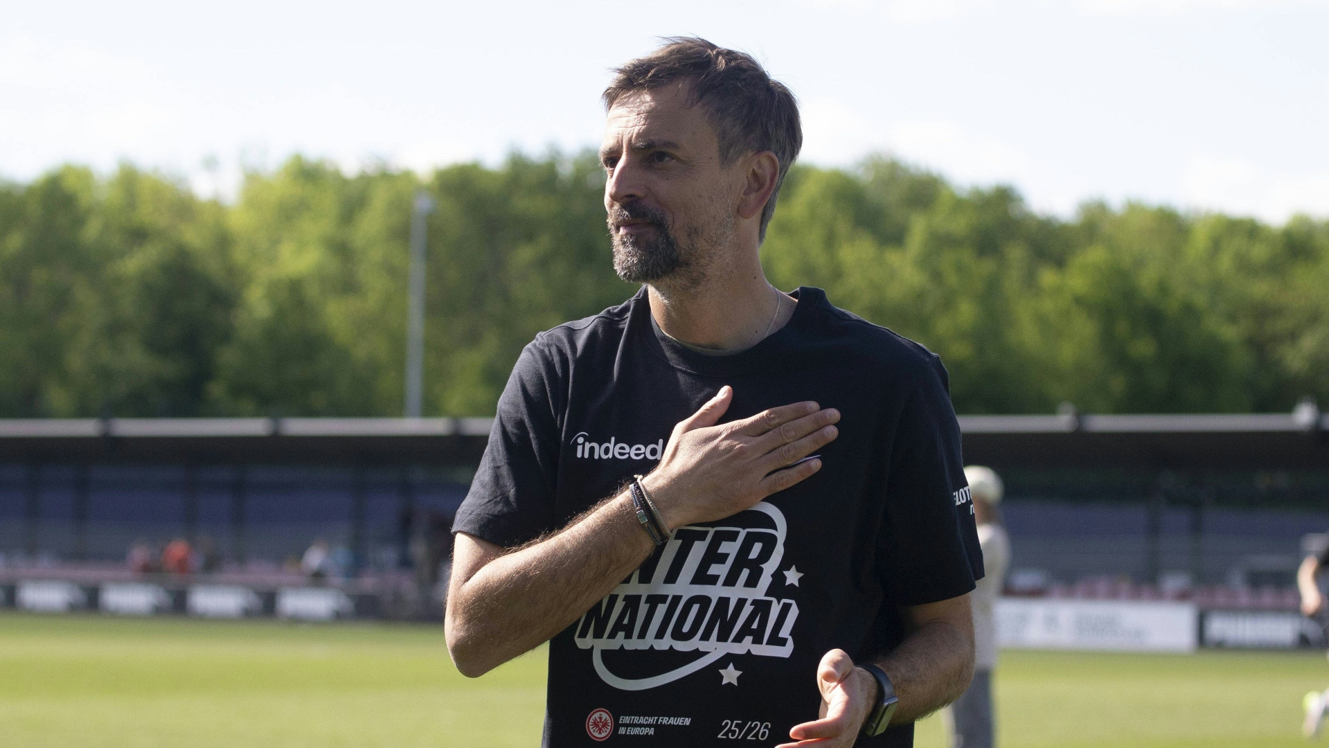 Niko Arnautis verlängert in Frankfurt Niko Arnautis verlängert in Frankfurt