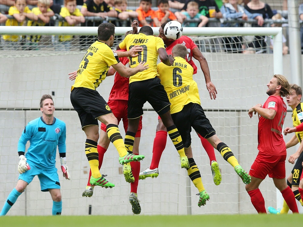 Dortmund gewinnt den Test gegen Wuppertal mit 2:0