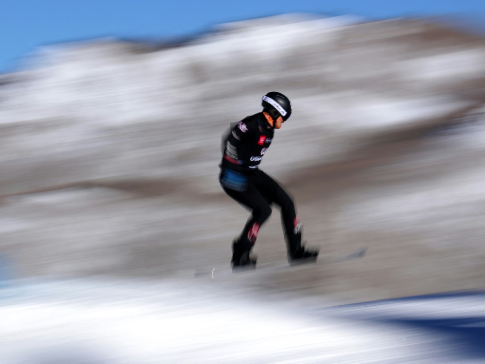 Martin Nörl belegt Rang sieben im Snowboardcross
