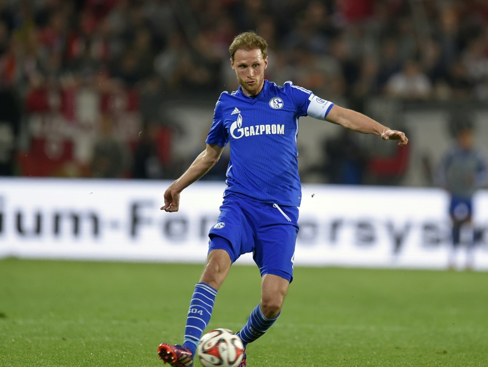 Benedikt Höwedes bleibt Kapitän von Schalke 04