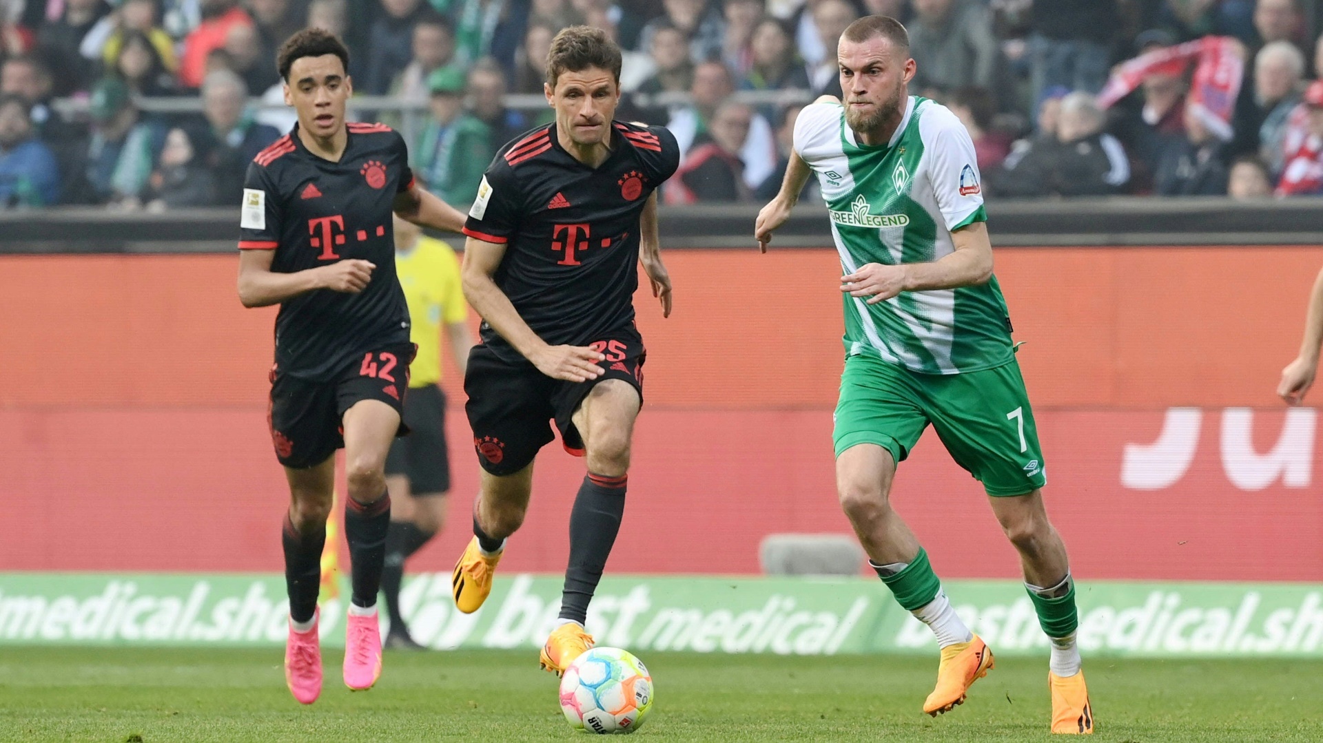 DFB-Routinier Thomas Müller freut sich auf Werder-Stürmer Marvin Ducksch