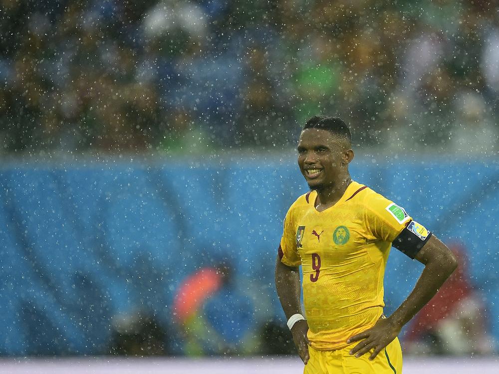 Eto'o wünscht sich eine Wunderheilung seines Knies Eto'o wünscht sich eine Wunderheilung seines Knies