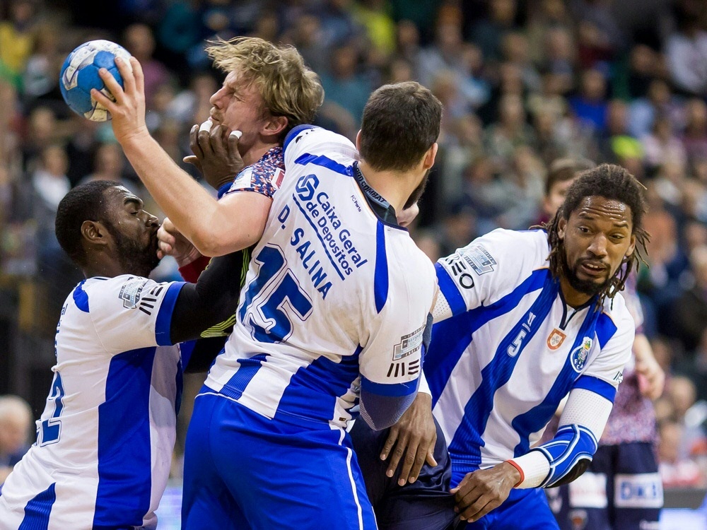 EHF-Cup in Kiel: Der FC Porto sichert sich Platz drei EHF-Cup in Kiel: Der FC Porto sichert sich Platz drei