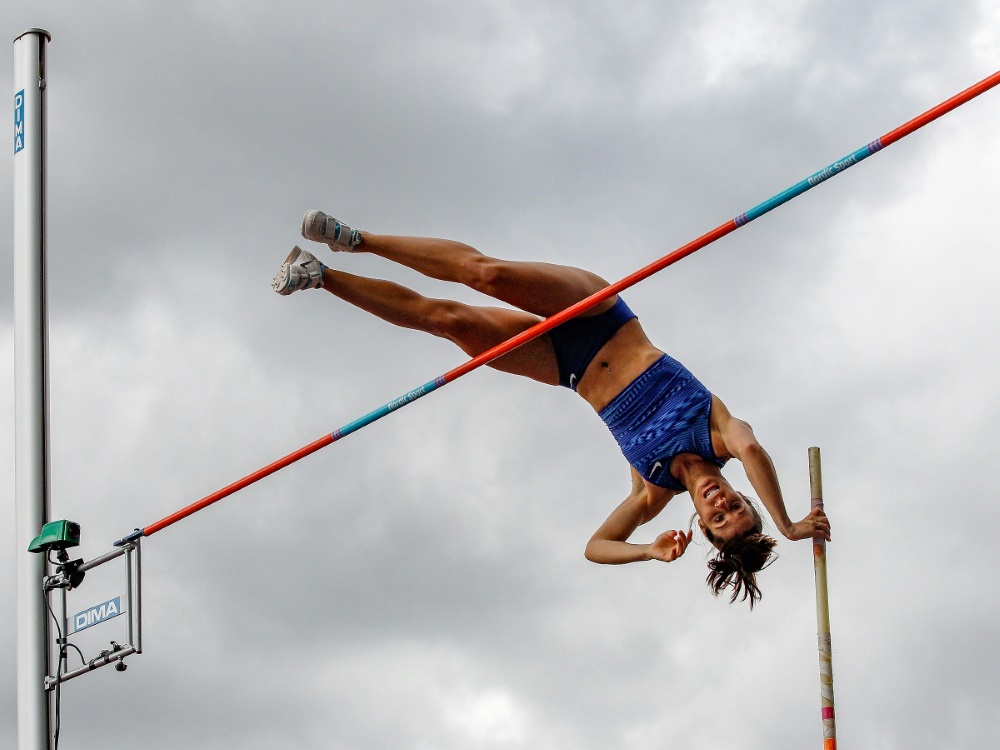 Ekaterina Stefanidi gewann auf ihrer Trainingsanlage Ekaterina Stefanidi gewann auf ihrer Trainingsanlage