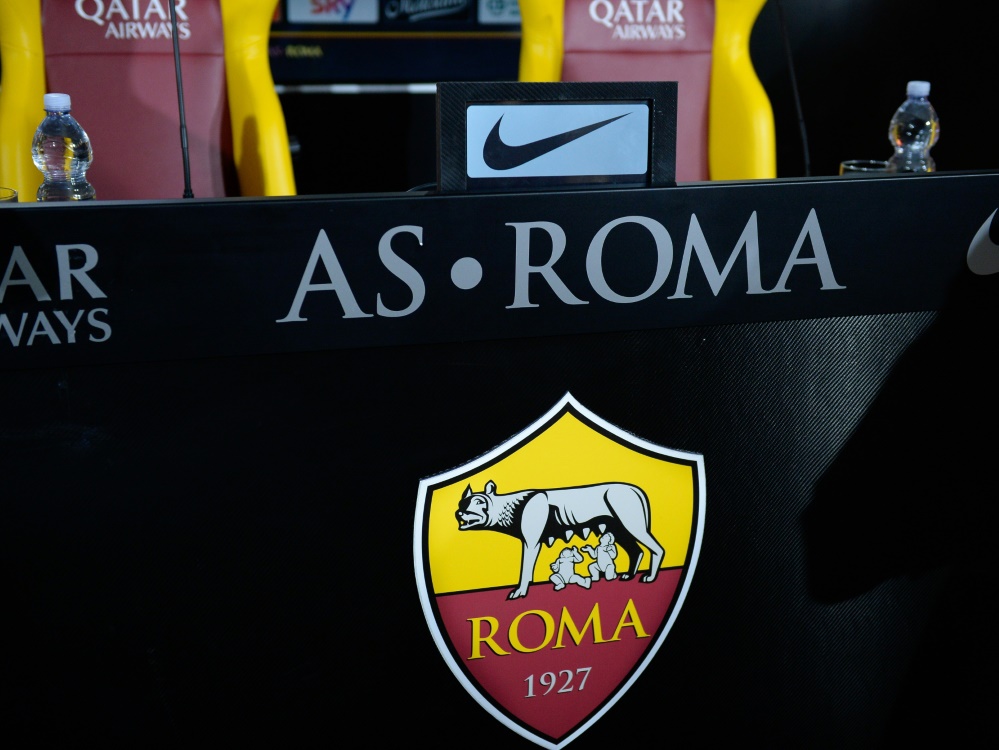 Sechs Spieler der AS Rom haben sich mit Corona infiziert