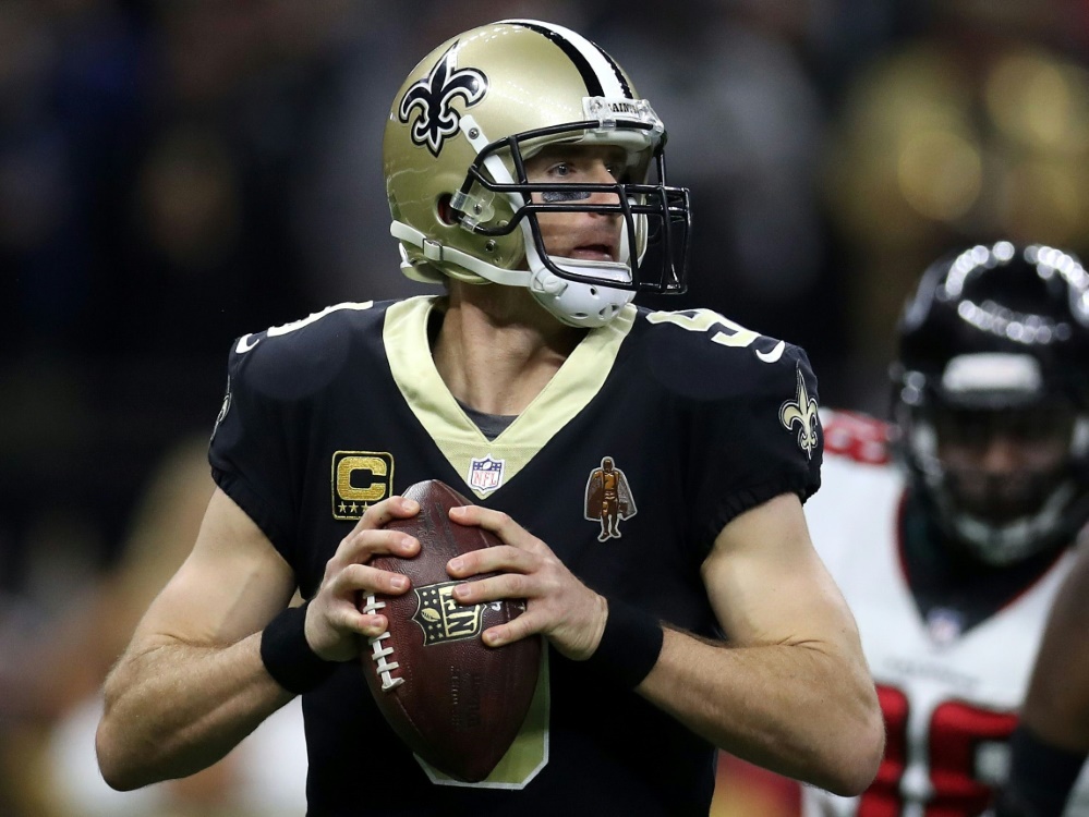 70.000 Yards: Drew Brees 70.000 Yards: Drew Brees