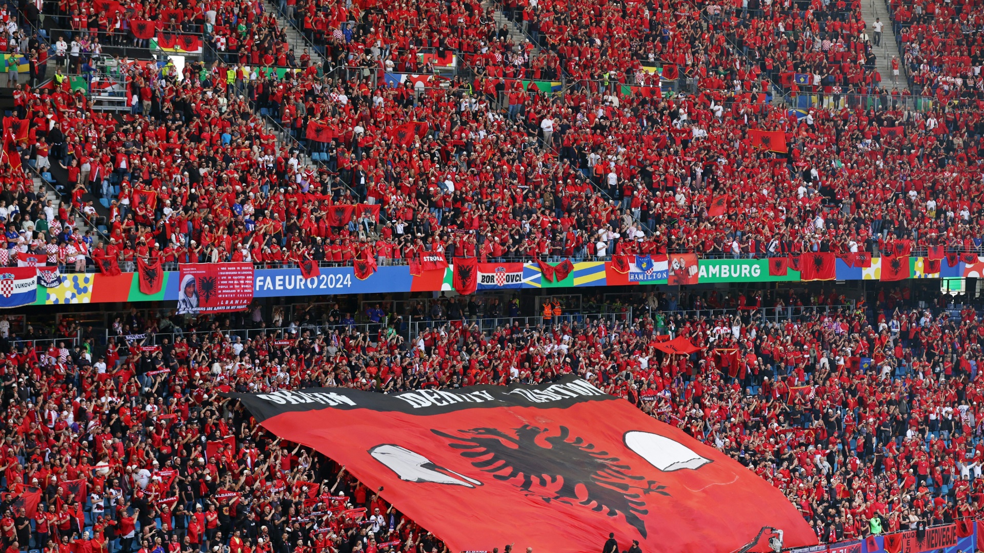 Fans von Albanien in Hamburg Fans von Albanien in Hamburg