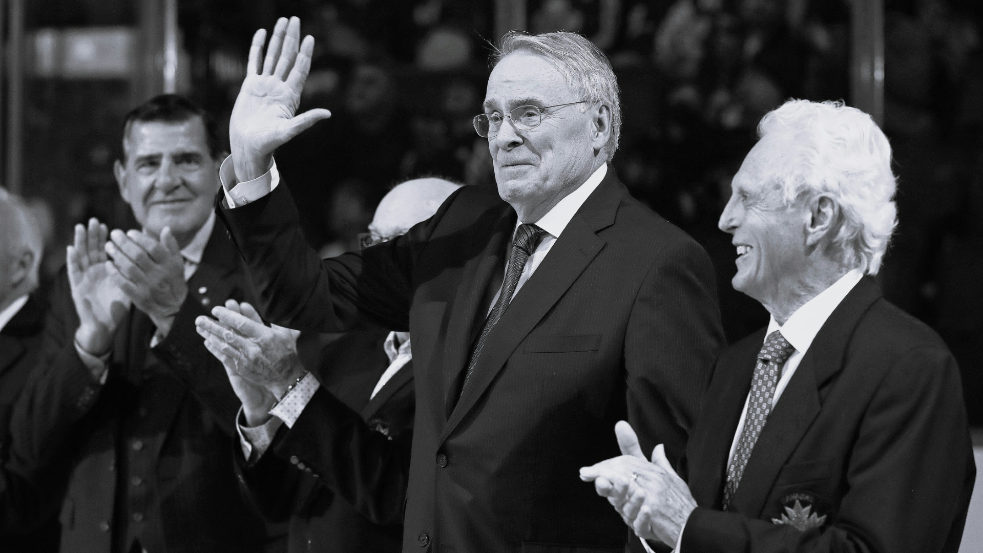 Trauer um Ken Dryden (m.)