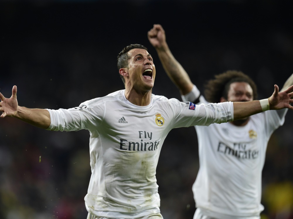 Cristiano Ronaldo erzielte drei Tore gegen Wolfsburg Cristiano Ronaldo erzielte drei Tore gegen Wolfsburg