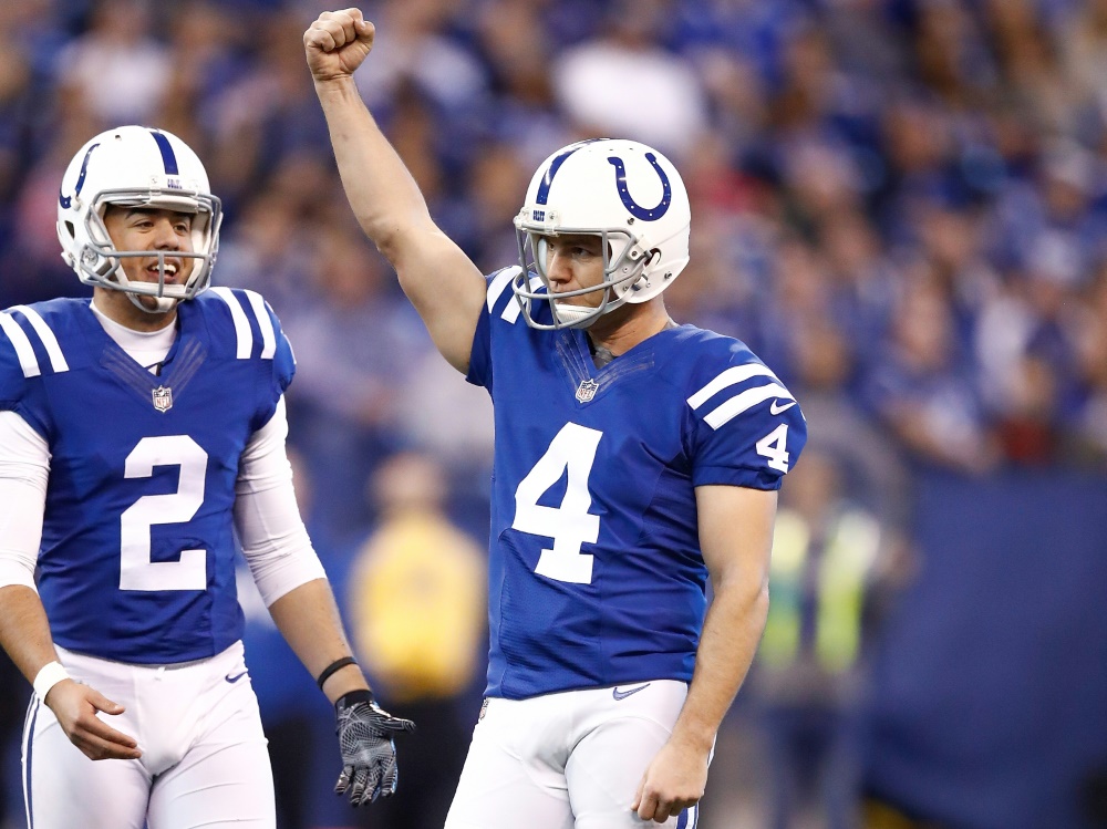 Rekord: Vinatieri (r.) erzielt sein 566. Field Goal Rekord: Vinatieri (r.) erzielt sein 566. Field Goal