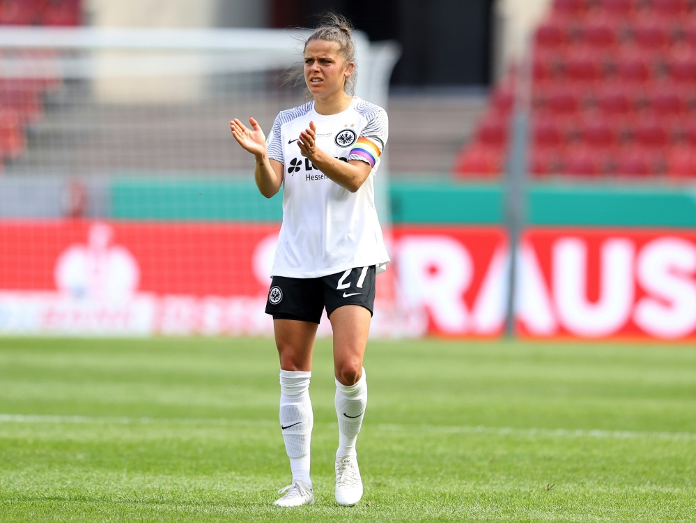 Laura Feiersinger verlängert bei Eintracht Frankfurt