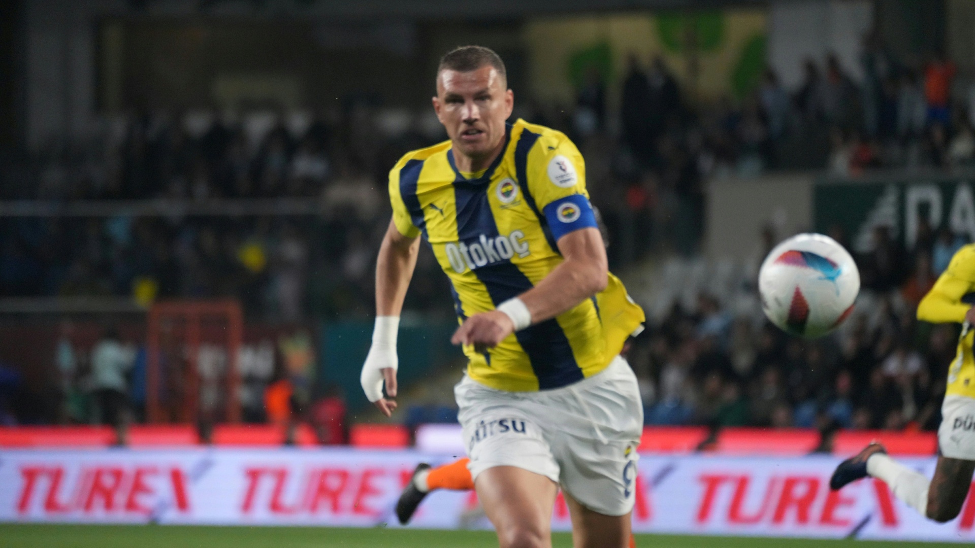 Dzeko-wird-Gosens-Kollege-in-Florenz
