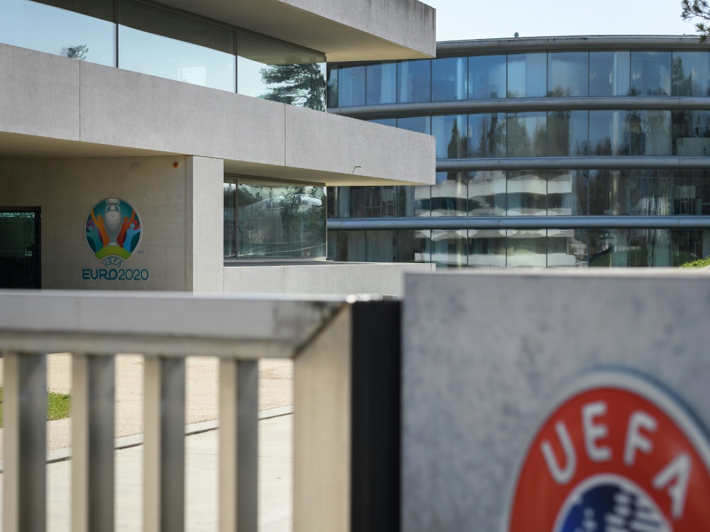 UEFA wird kollidierende Wettbewerbe verlegen müssen