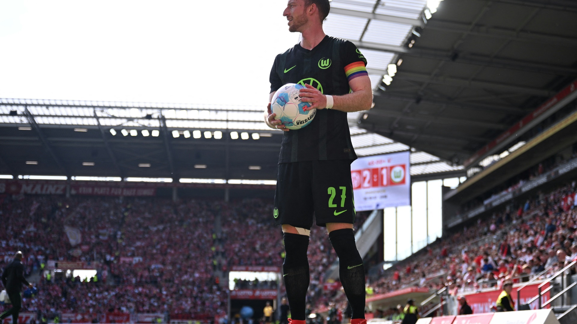 Arnold-als-Kapit-n-in-Wolfsburg-best-tigt