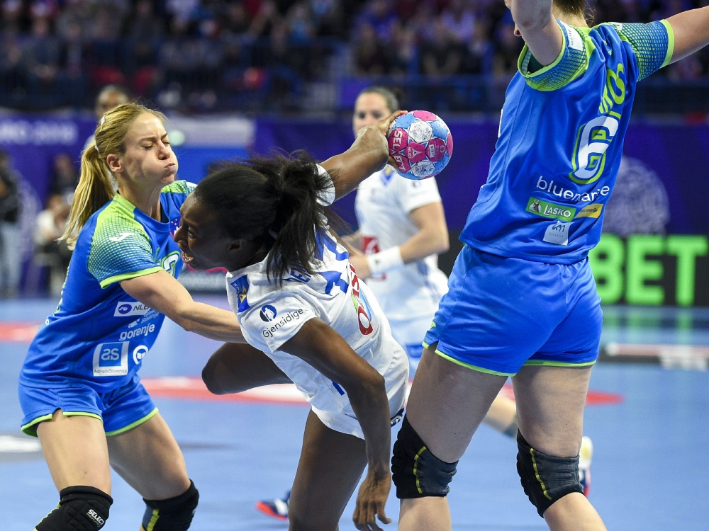 Frankreichs Handballerinnen mit Fehlstart in WM Frankreichs Handballerinnen mit Fehlstart in WM