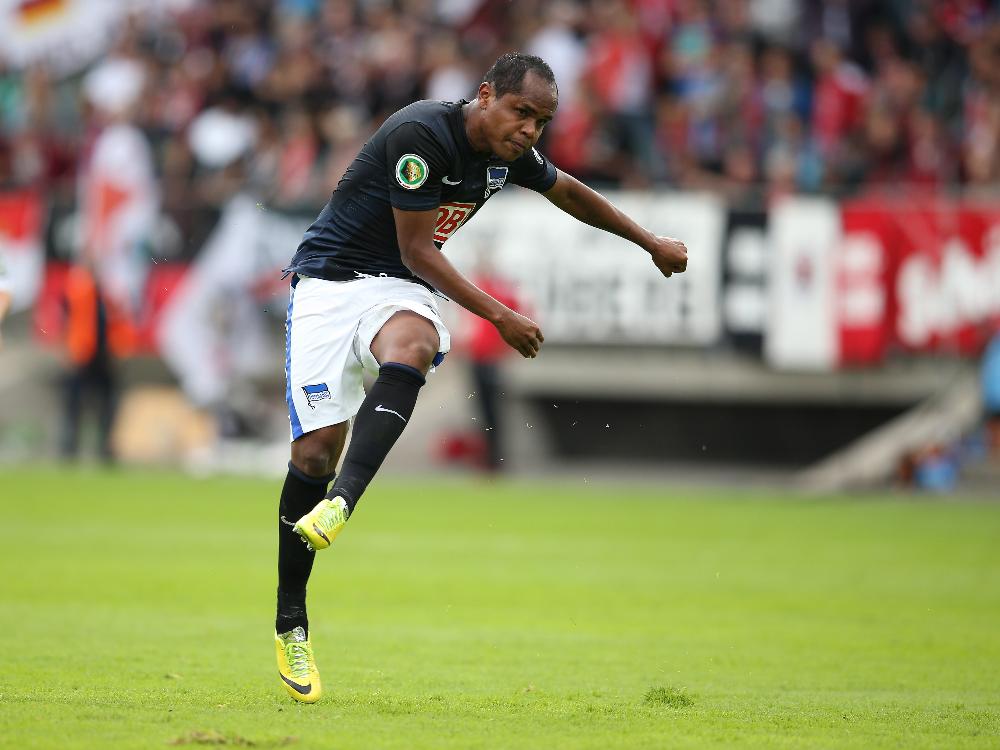 Ronny erzielte den ersten Berliner Treffer Ronny erzielte den ersten Berliner Treffer