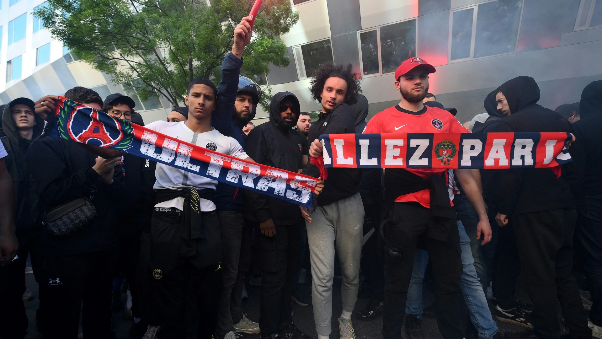 Ultras lassen PSG ihren Unmut spüren