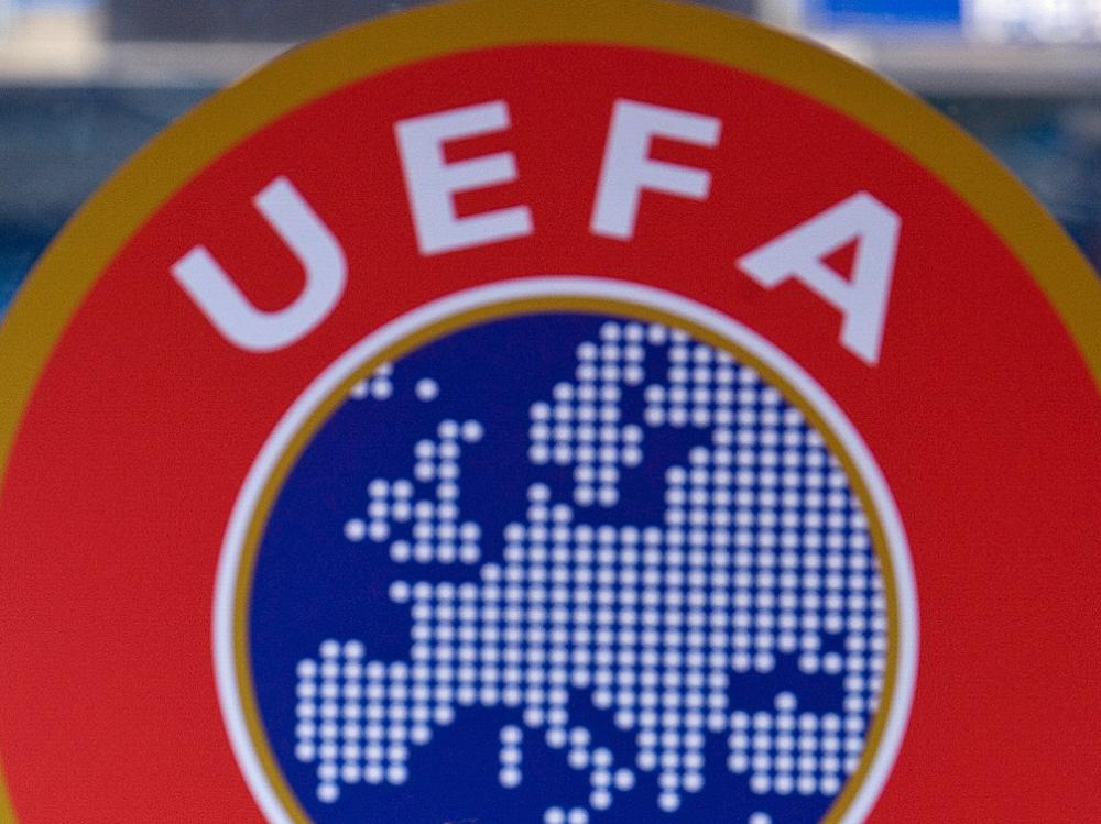Die UEFA belegt Rumänien und Ungarn mit Teilausschlüssen