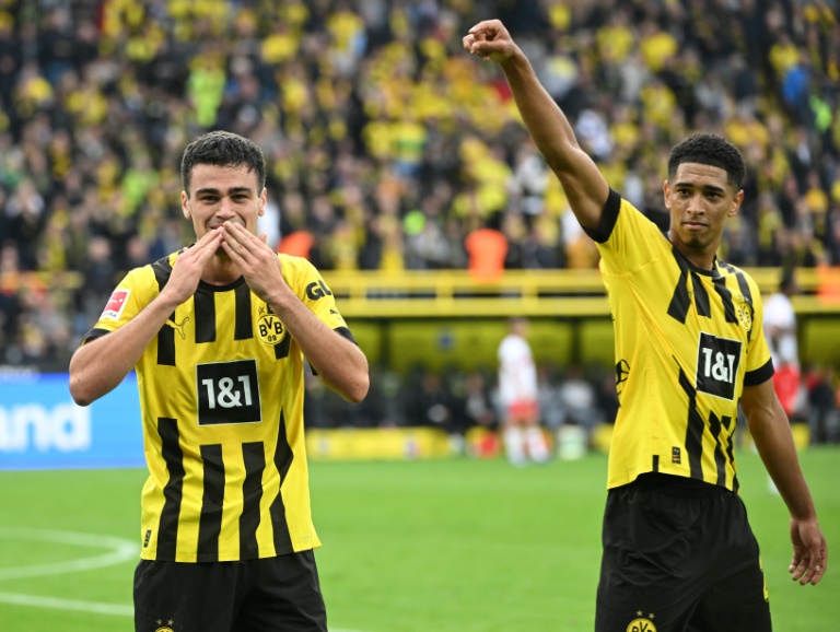 Bortmund Dortmund's US international Giovanni Reyna (left) and England midfielder Jude Bellingham (right) are set to face off at the World Cup on Friday