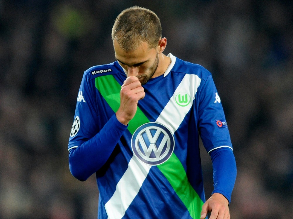 Bas Dost fällt wegen eines Mittelfußbruchs lange aus Bas Dost fällt wegen eines Mittelfußbruchs lange aus