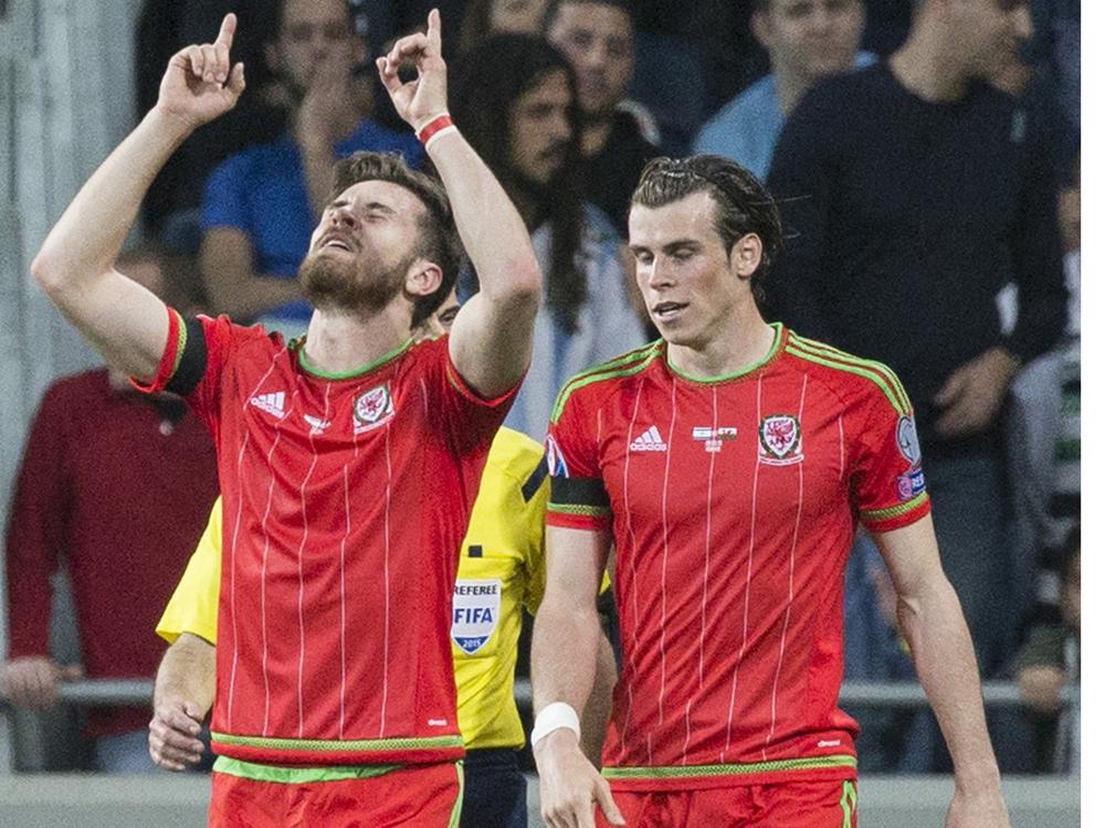 Wales mit Ramsey und Bale übernimmt Gruppenführung