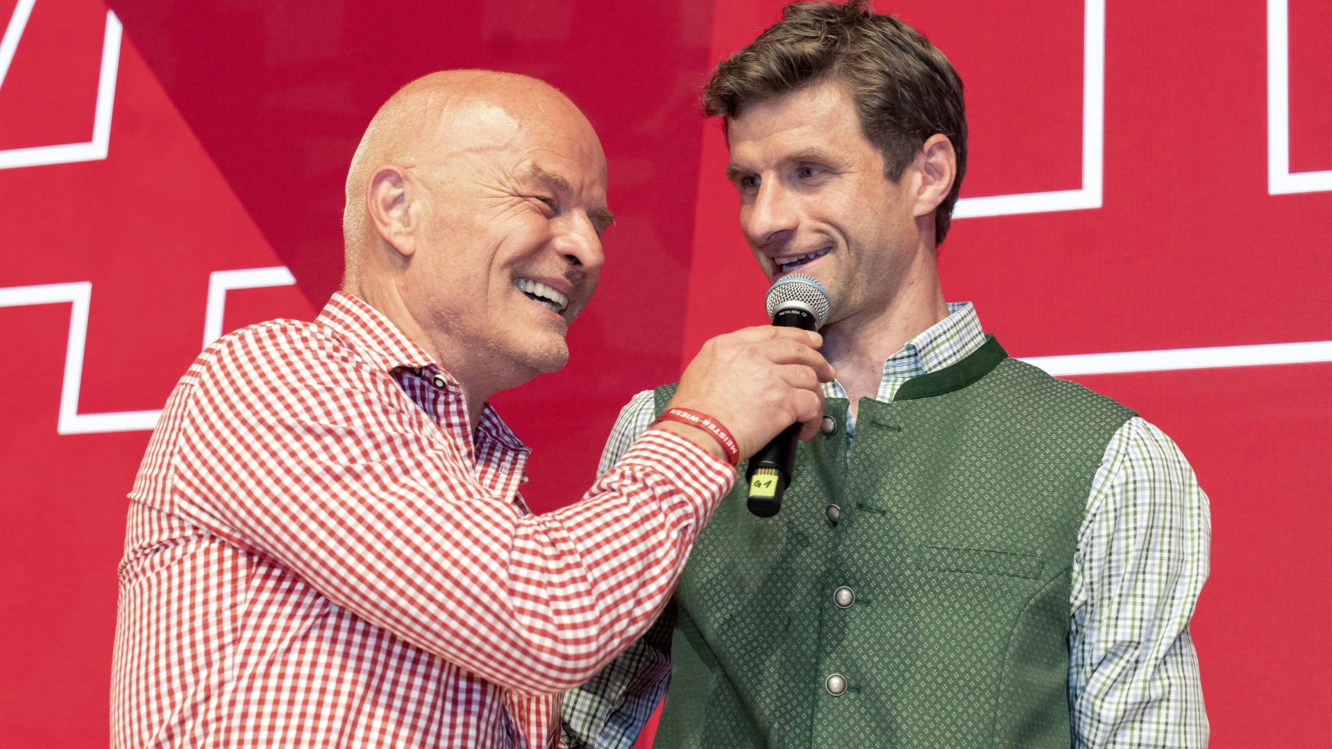 Lehmann (l.) und Müller bei der Meisterfeier 2022 Lehmann (l.) und Müller bei der Meisterfeier 2022