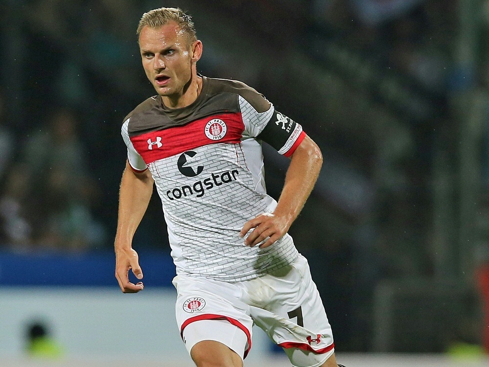 Bernd Nehrig verlängert beim FC St. Pauli