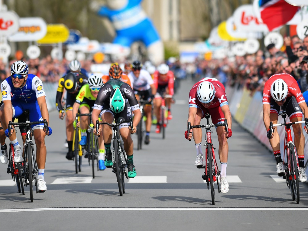 Kittel (l.) auf Rang drei hinter Kristoff (2. v.r.) Kittel (l.) auf Rang drei hinter Kristoff (2. v.r.)
