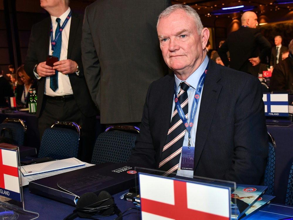 FA-Präsident Greg Clarke schlägt Standby-Wechsel vor