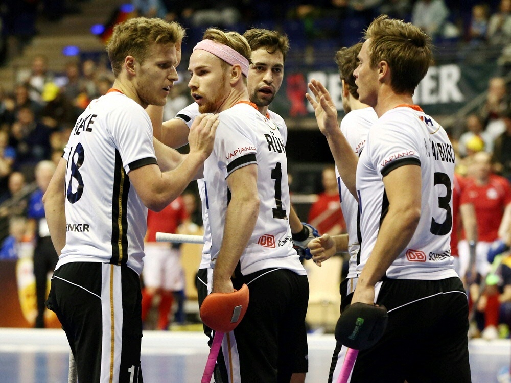 Deutsche Hockey-Herren bezwingen Spanien mit 5:1 Deutsche Hockey-Herren bezwingen Spanien mit 5:1