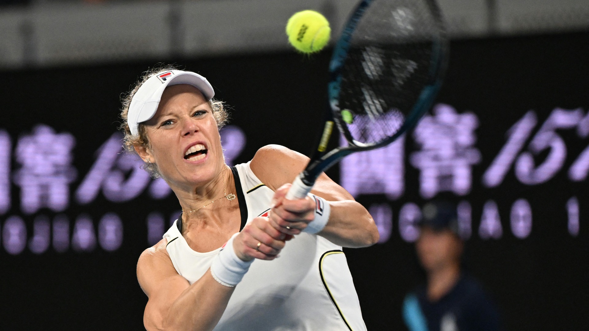 Laura Siegemund advances to round of 16 with stunning victory at Rabat