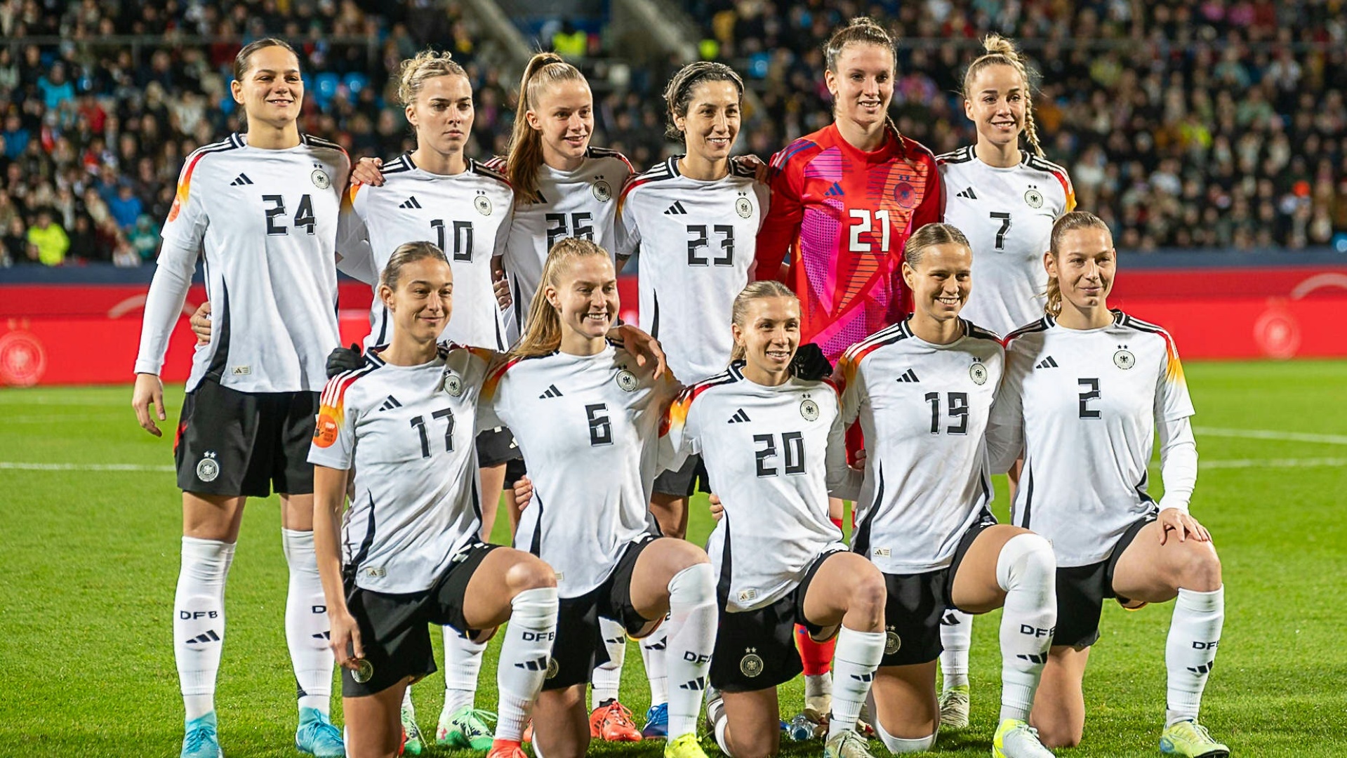 Nachbarschaftsduell für die DFB-Frauen