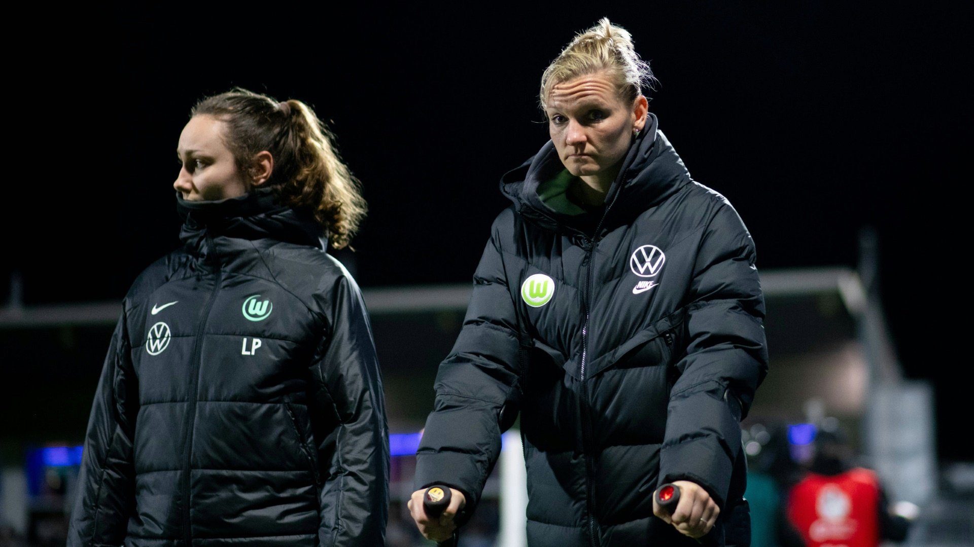 Wolfsburgs Stürmerin Alexandra Popp wurde am Freitag verletzt ausgewechselt
