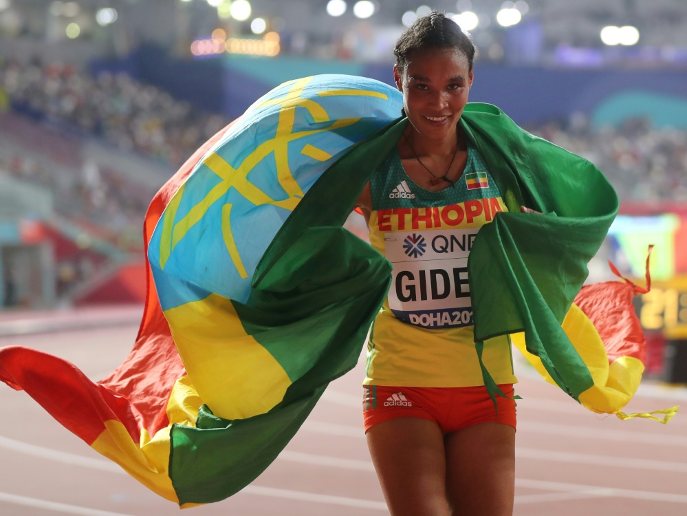 Letesenbet Gidey knackt Weltrekord über 5000 m Letesenbet Gidey knackt Weltrekord über 5000 m