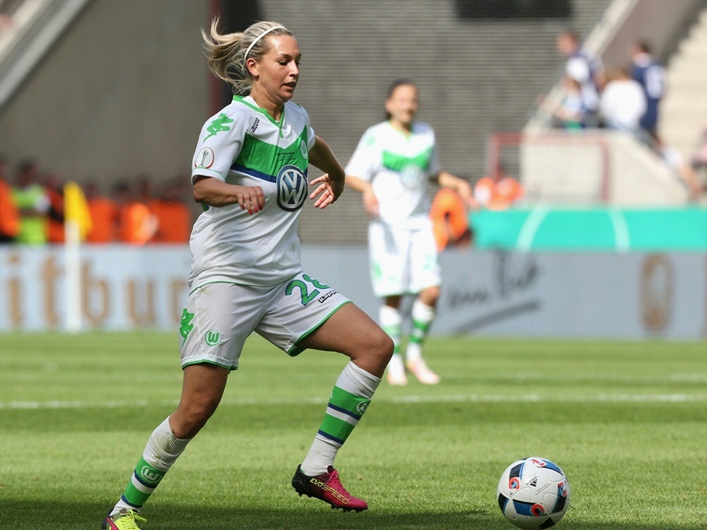 Lena Goeßling verlängert ihren Vertrag beim VfL Wolfsburg bis 2018
