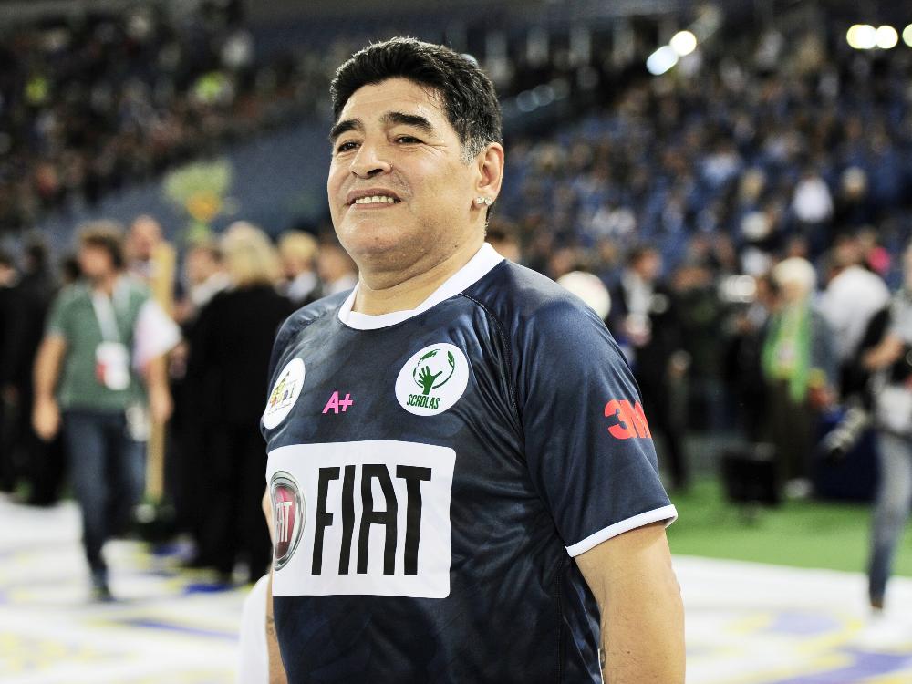 Diego Maradona unterstützt Prinz Ali bin Al Hussein
