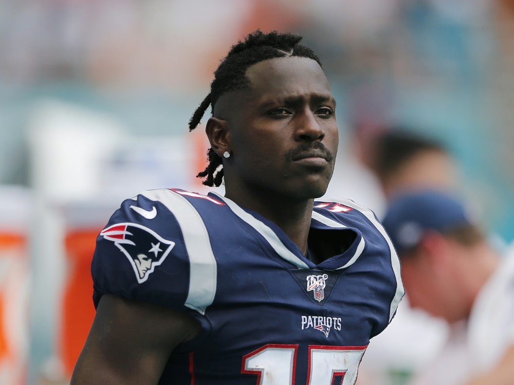 Brown hat beim Brady-Team unterschrieben Brown hat beim Brady-Team unterschrieben