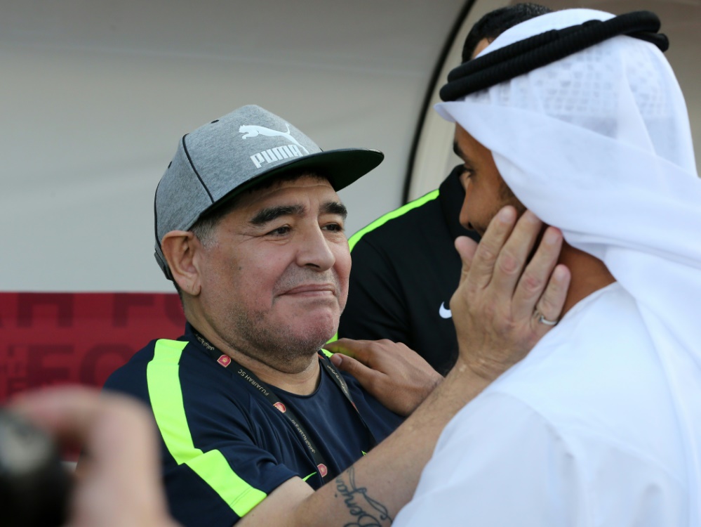 Diego Maradona legt Traineramt bei Al Fujairah nieder