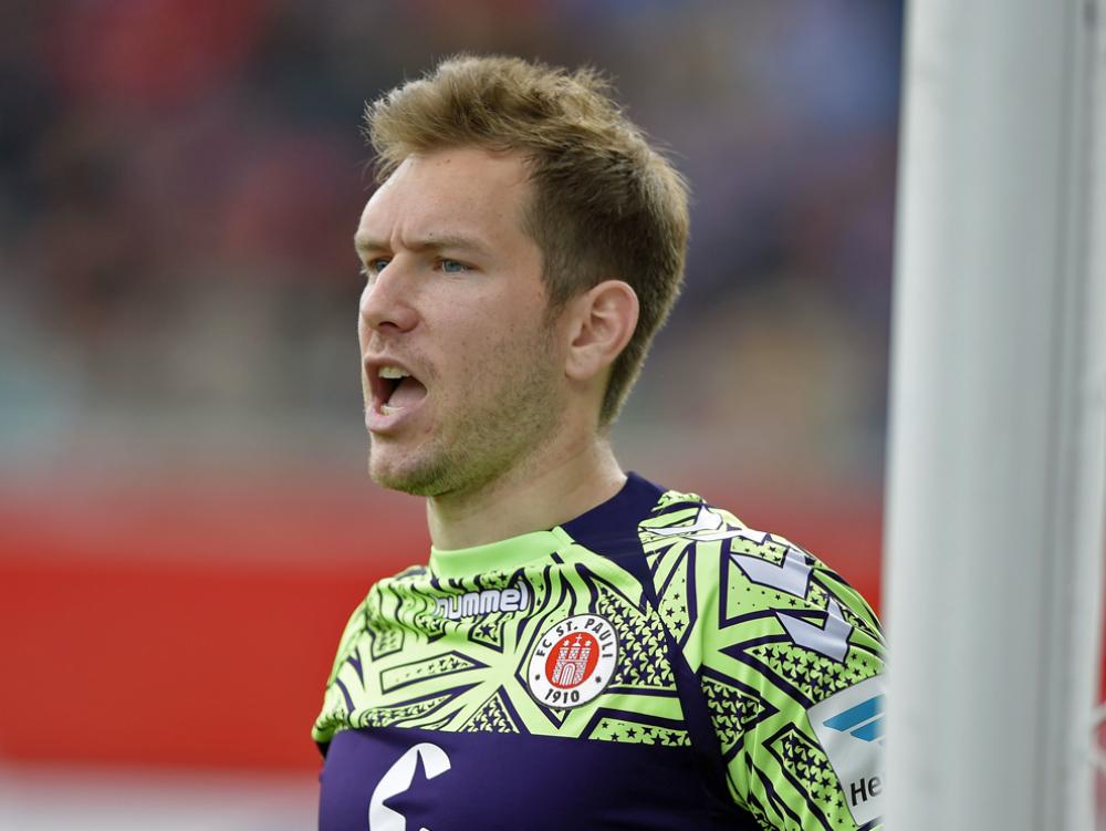 Robin Himmelmann bis 2017 beim FC St. Pauli Robin Himmelmann bis 2017 beim FC St. Pauli