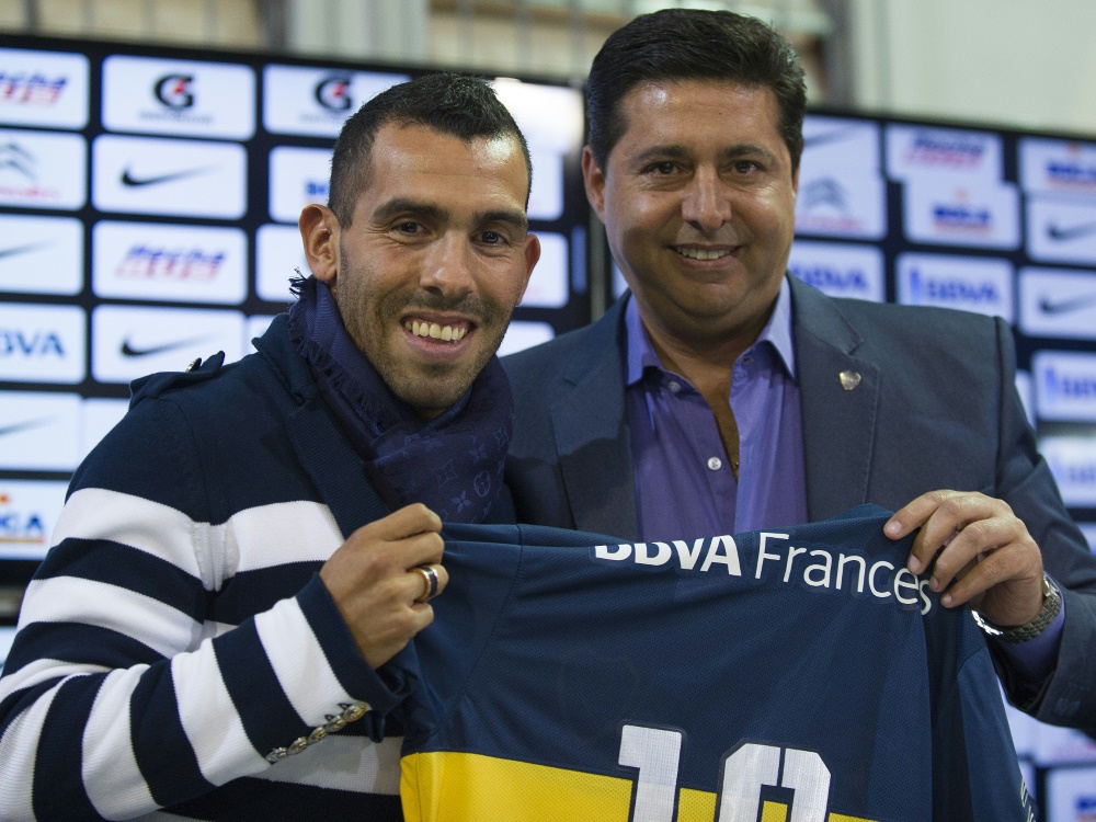 Carlos Tévez (l.) ist zurück bei den Boca Juniors