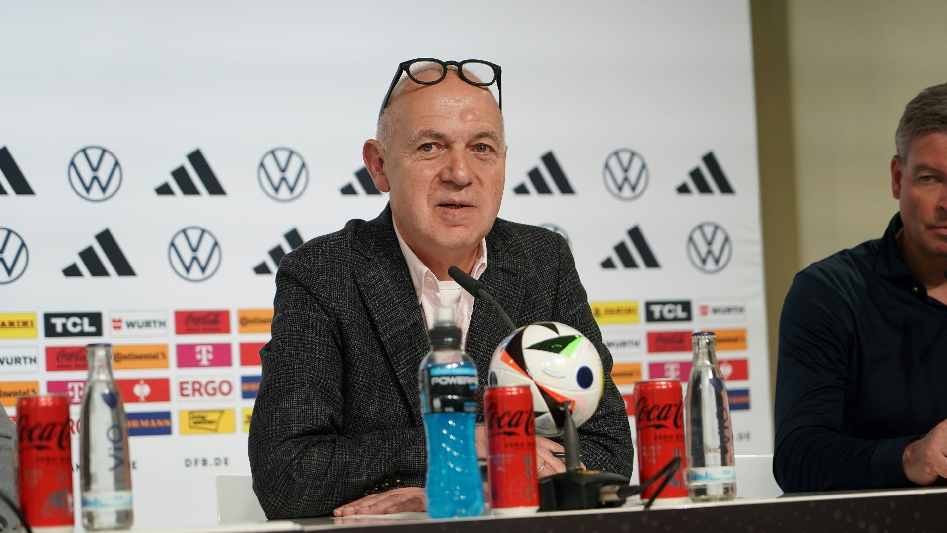 DFB-Präsident Bernd Neuendorf will auf den EM-Thron