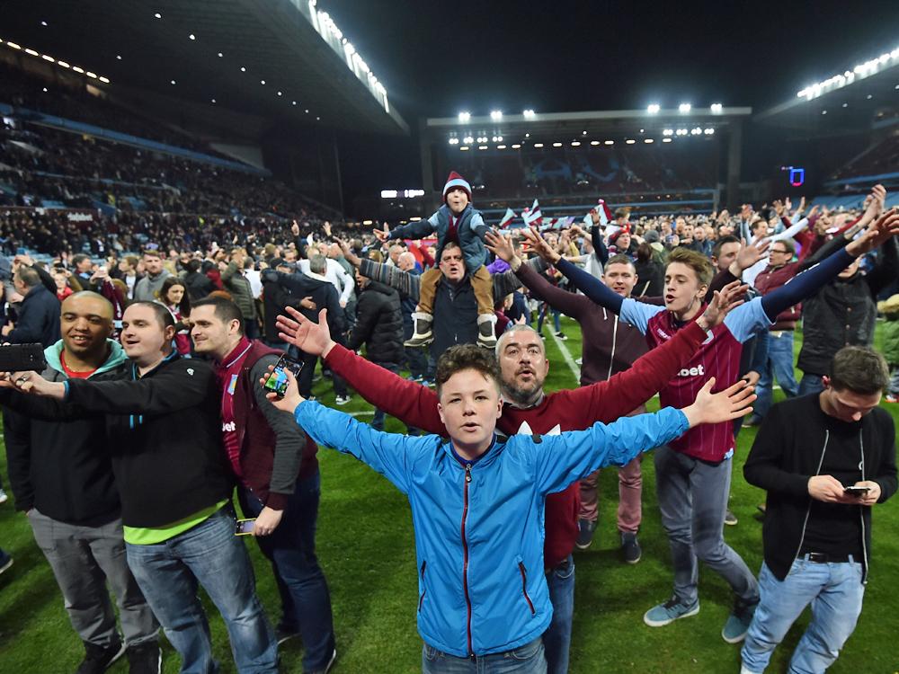 Aston Villa droht nach dem Platzsturm Ungemach