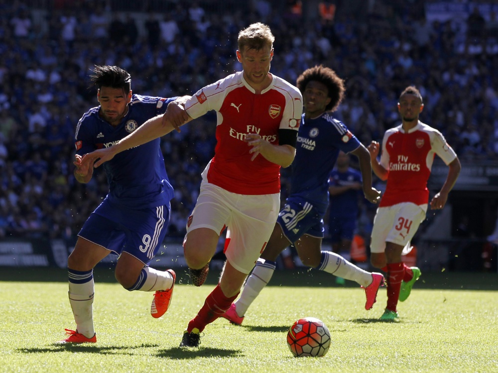 Kehrt am Samstag wohl zurück ins Team: Per Mertesacker Kehrt am Samstag wohl zurück ins Team: Per Mertesacker